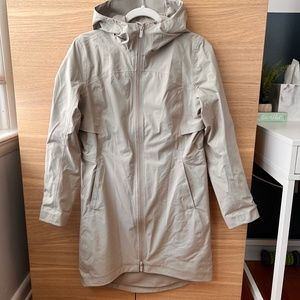 Lululemon Rain Rebel Jacket - Sandlot Size 4
